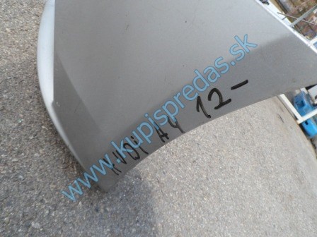predný nárazník na audi a4 , 8K0807437AA
